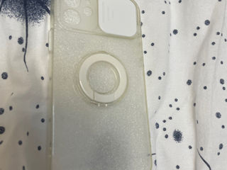 Vând husă iPhone 12 cu protecție de cameră și pop socket foto 2