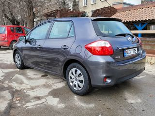 Toyota Auris foto 4