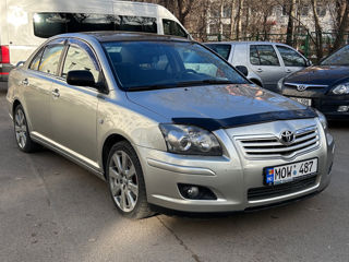 Toyota Avensis foto 2