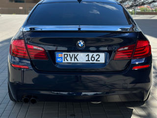 BMW 5 Series foto 2