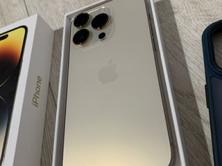 iPhone 14Pro (128 GB) Gold foto 4