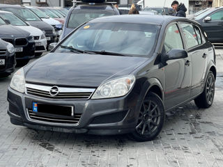 Opel Astra foto 1