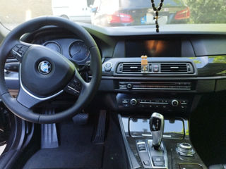 BMW 5 Series foto 7