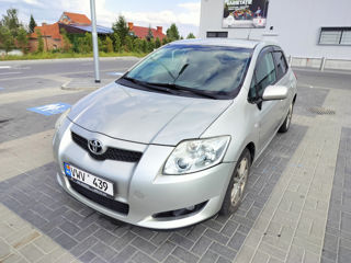 Toyota Auris foto 2