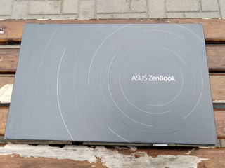 Asus ZenBook 14  UM4250