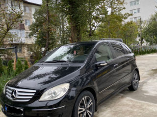 Mercedes B-Class foto 8