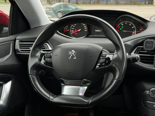 Peugeot 308 foto 9