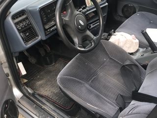 Ford Sierra foto 5