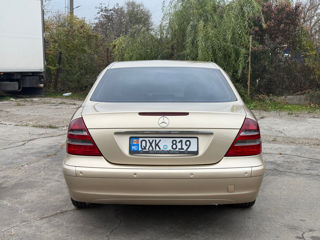 Mercedes E-Class foto 5