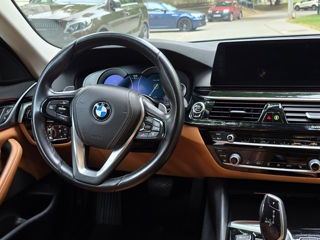 BMW 5 Series foto 12