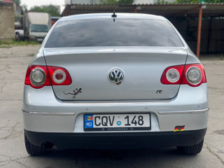 Volkswagen Passat foto 6