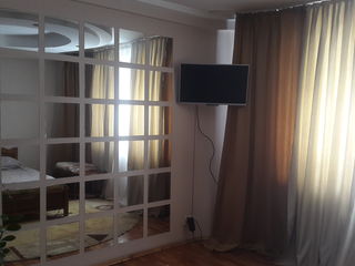 Apartament cu 1 cameră, 40 m², Centru, Chișinău foto 1