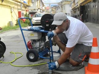 Desfundarea canalizarii - desfundare canalizare foto 2