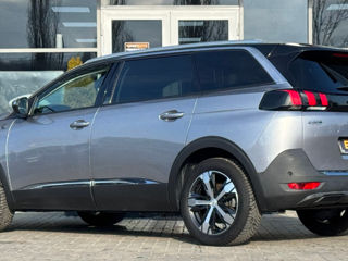 Peugeot 5008 foto 4