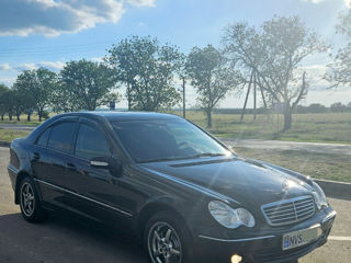 Mercedes C-Class фото 2