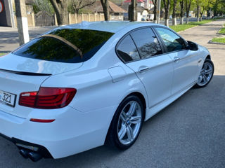 BMW 5 Series foto 4