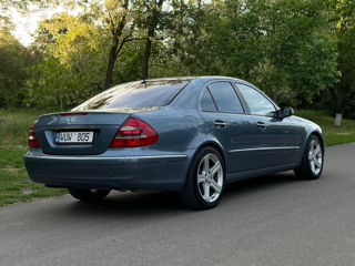 Mercedes E-Class foto 4