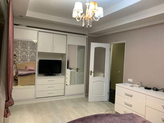 Apartament cu 1 cameră, 42 m², Buiucani, Chișinău foto 2