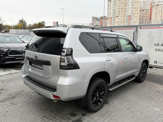 Toyota Land Cruiser Prado foto 5