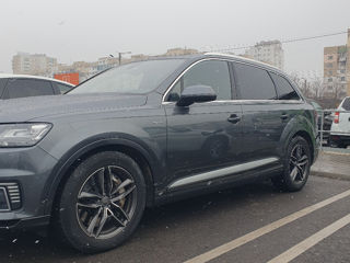 Audi Q7 e-tron foto 7