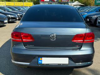 Volkswagen Passat foto 7