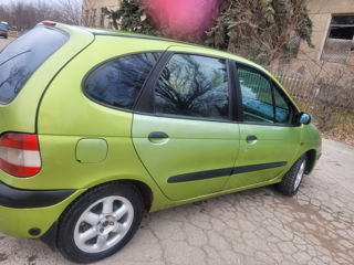 Renault Scenic foto 2