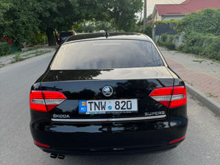 Skoda Superb foto 8