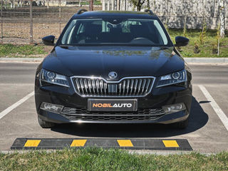 Skoda Superb foto 3