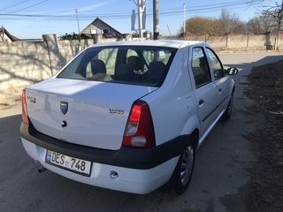 Dacia Logan foto 6