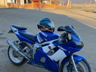 Yamaha Yzf r6 foto 3