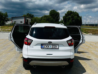 Ford Kuga foto 3