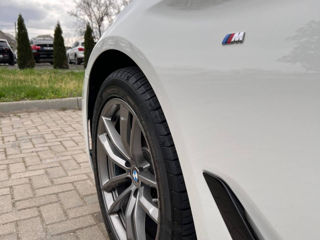 BMW 5 Series foto 12