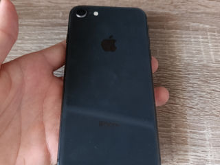 iPhone 8