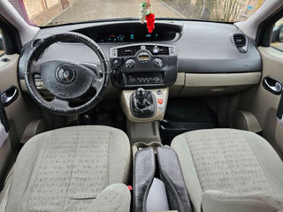 Renault Scenic foto 9