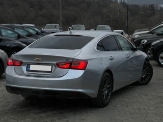 Chevrolet Malibu foto 3