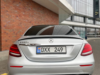 Mercedes E-Class foto 12