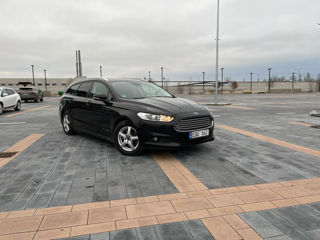 Ford Mondeo foto 2