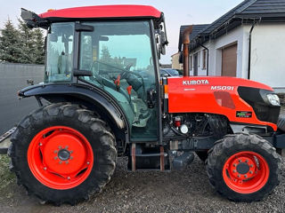 Kubota M foto 2