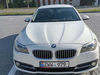 BMW 5 Series foto 1