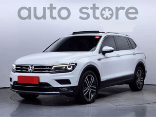 Volkswagen Tiguan фото 1