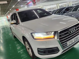 Audi Q7 foto 1