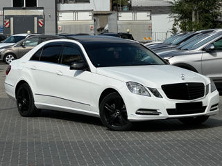 Mercedes E-Class foto 1