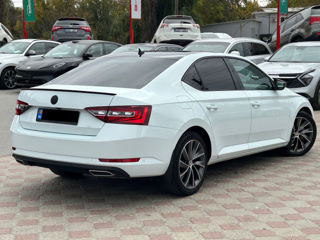 Skoda Superb foto 3