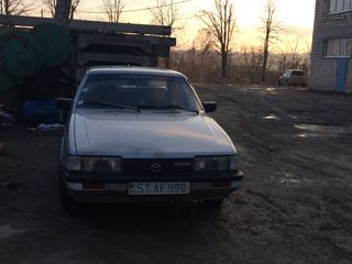 Mazda 626 foto 1