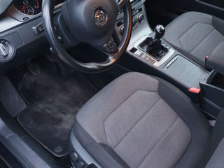 Volkswagen Passat foto 5