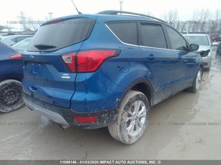 Ford Escape foto 4