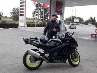 Kawasaki zx6r foto 4