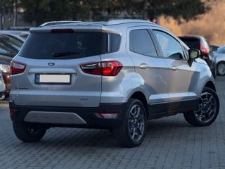 Ford EcoSport foto 3