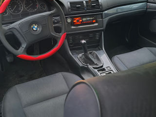 BMW 5 Series foto 3