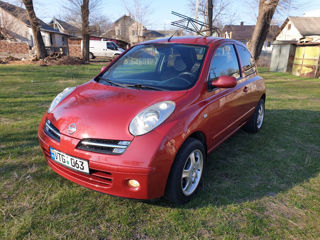 Nissan Micra foto 1